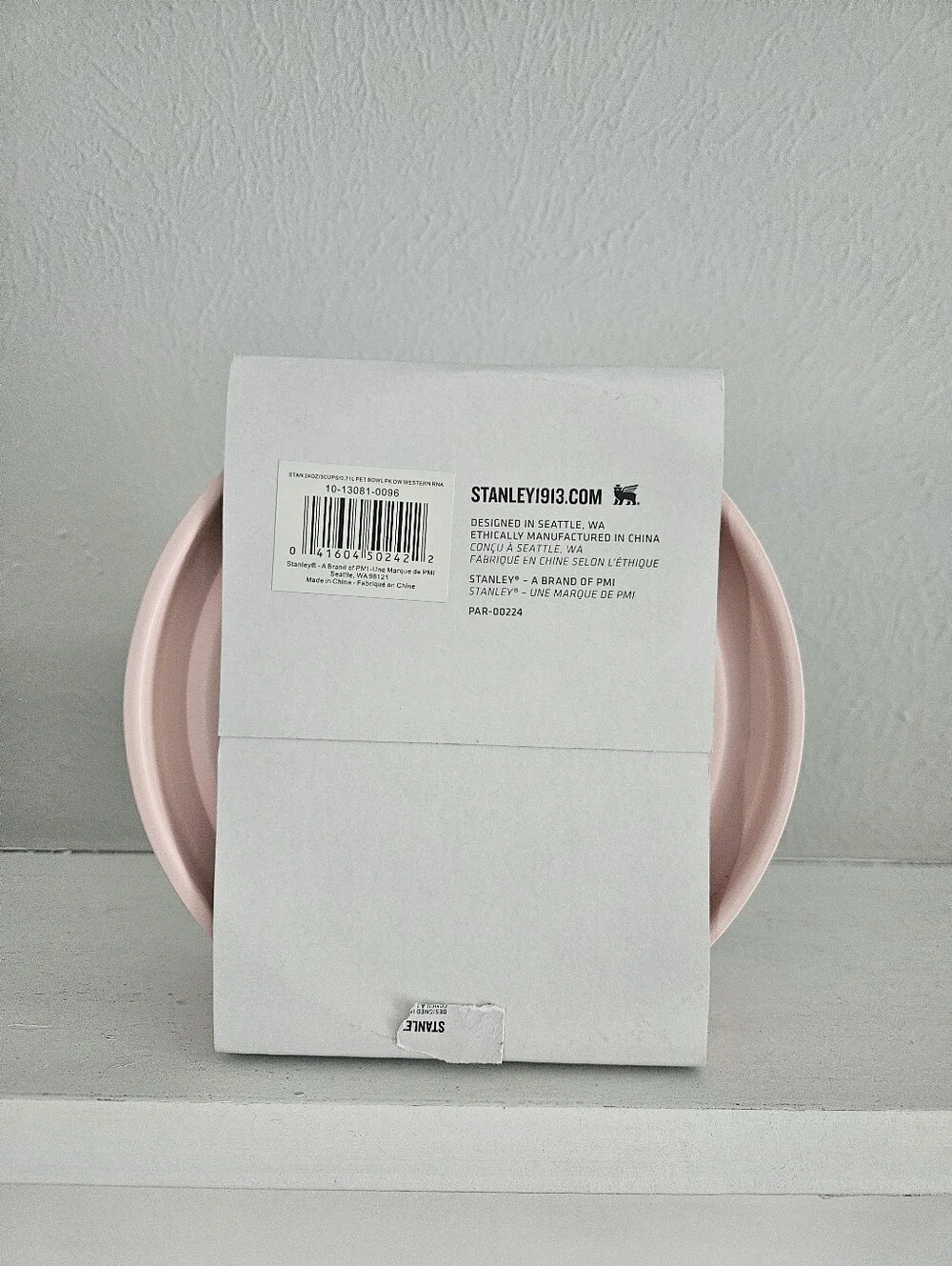 NWT Target Exclusive Stanley 24 Ounce Pet Bowl With Lid- Western Pink
